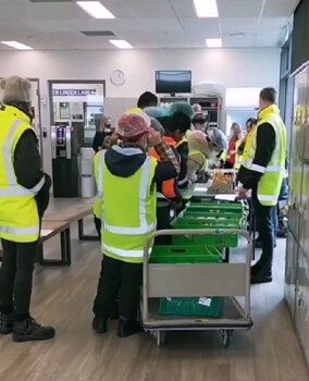 貴州面向全國(guó)誠(chéng)招多類(lèi)人才 免費(fèi)出國(guó)、代理、工廠(chǎng)普工、建筑工及計(jì)算機(jī)軟件研發(fā)崗位火熱招聘